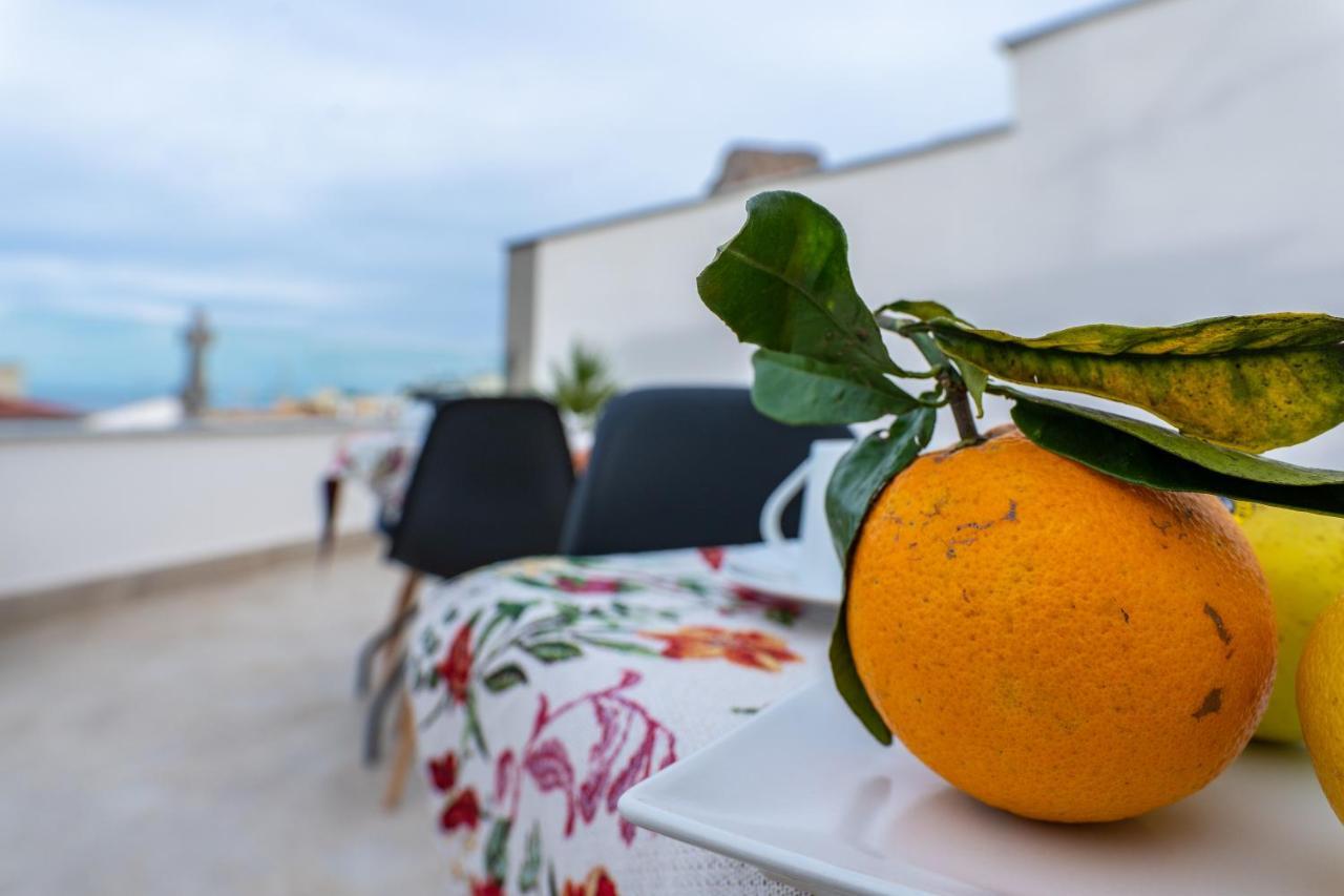 B&B Una Terrazza Sul Golfo Di Сферакавало Екстериор снимка
