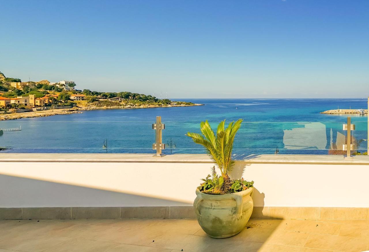 B&B Una Terrazza Sul Golfo Di Сферакавало Екстериор снимка